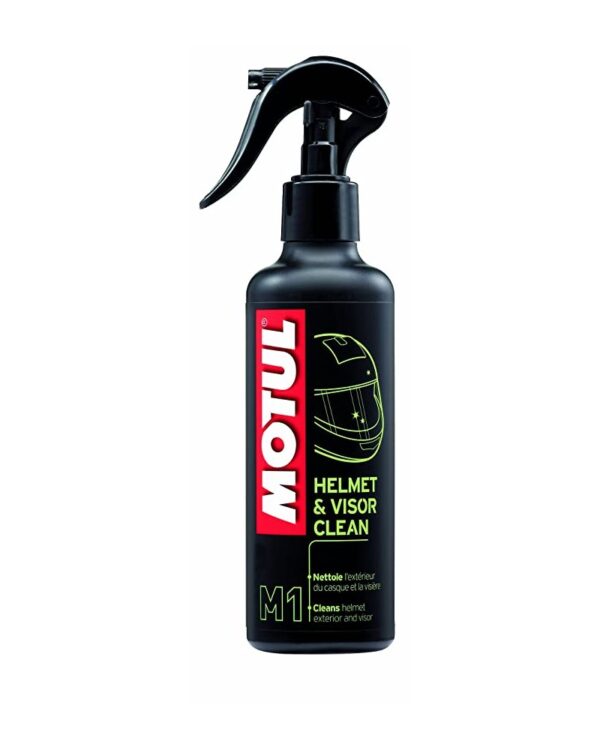 Motul M1 Helmet & Visor Clean